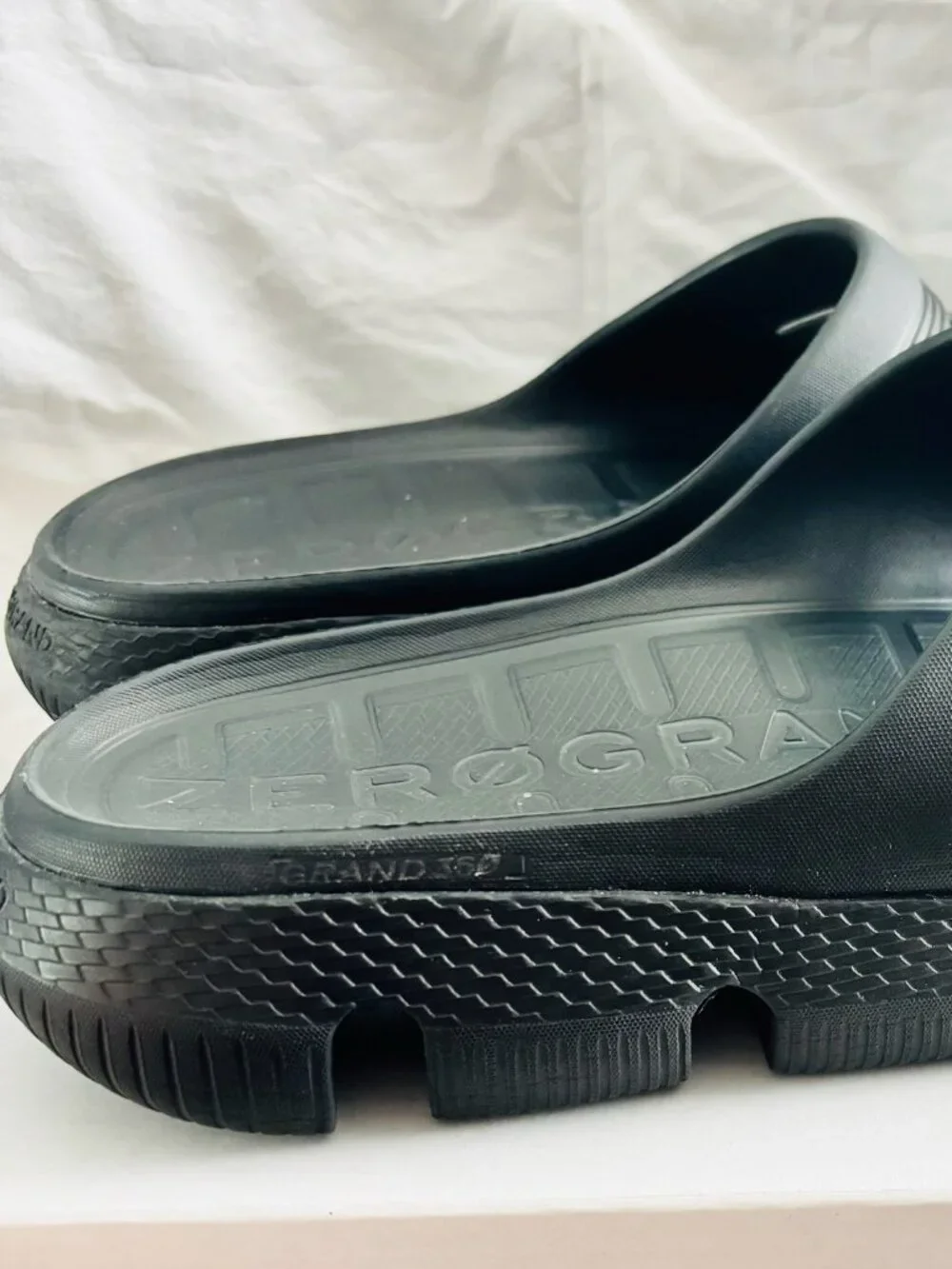 Cole Haan ZERØGRAND 360 Black Slide Sandals Men's Size 12 Comfort Recovery